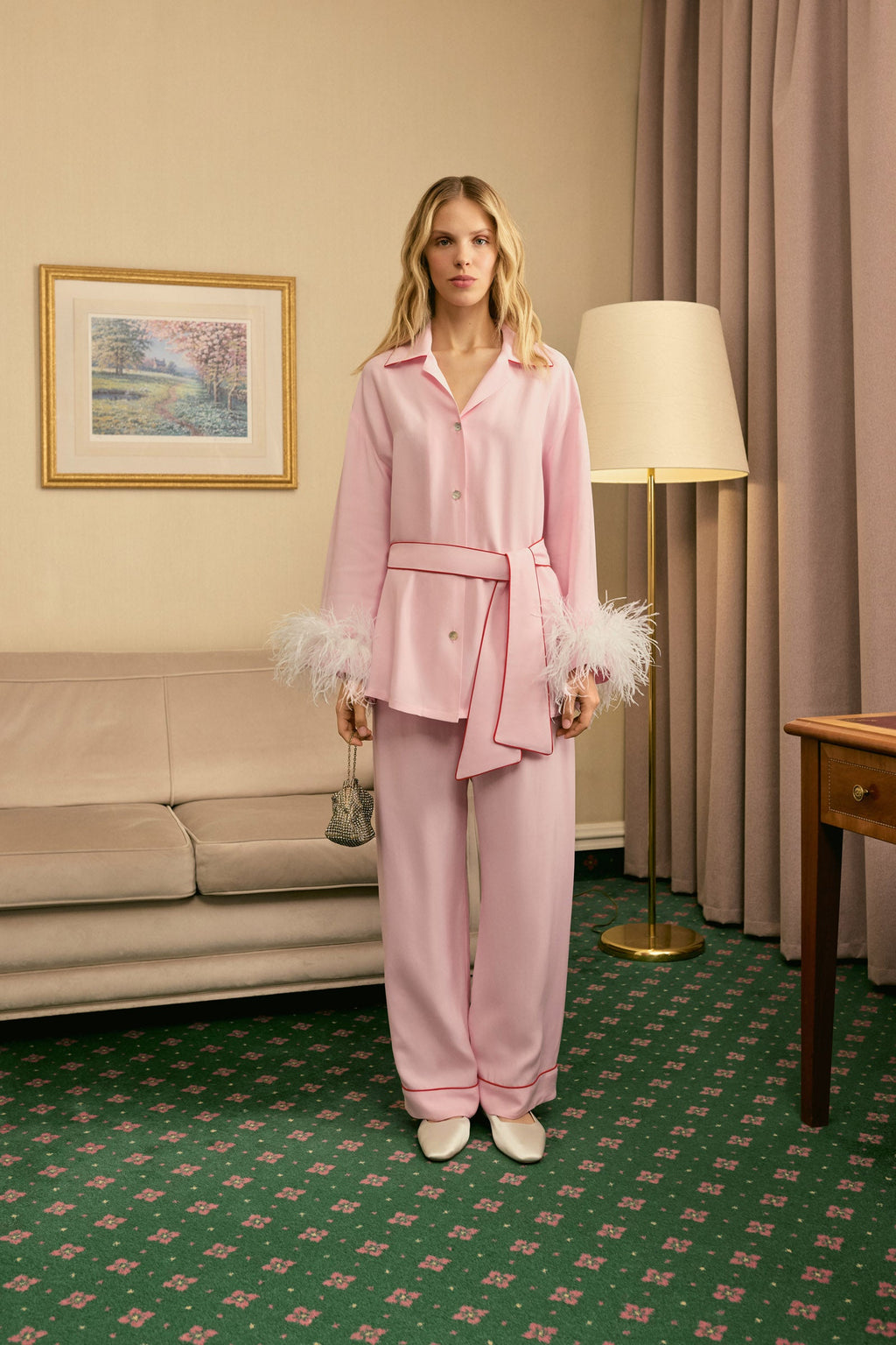 Miss Cat Belted Set with Detachable Feathers in Pink